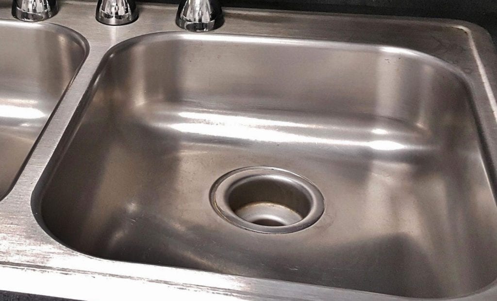 clean Kitchen sink