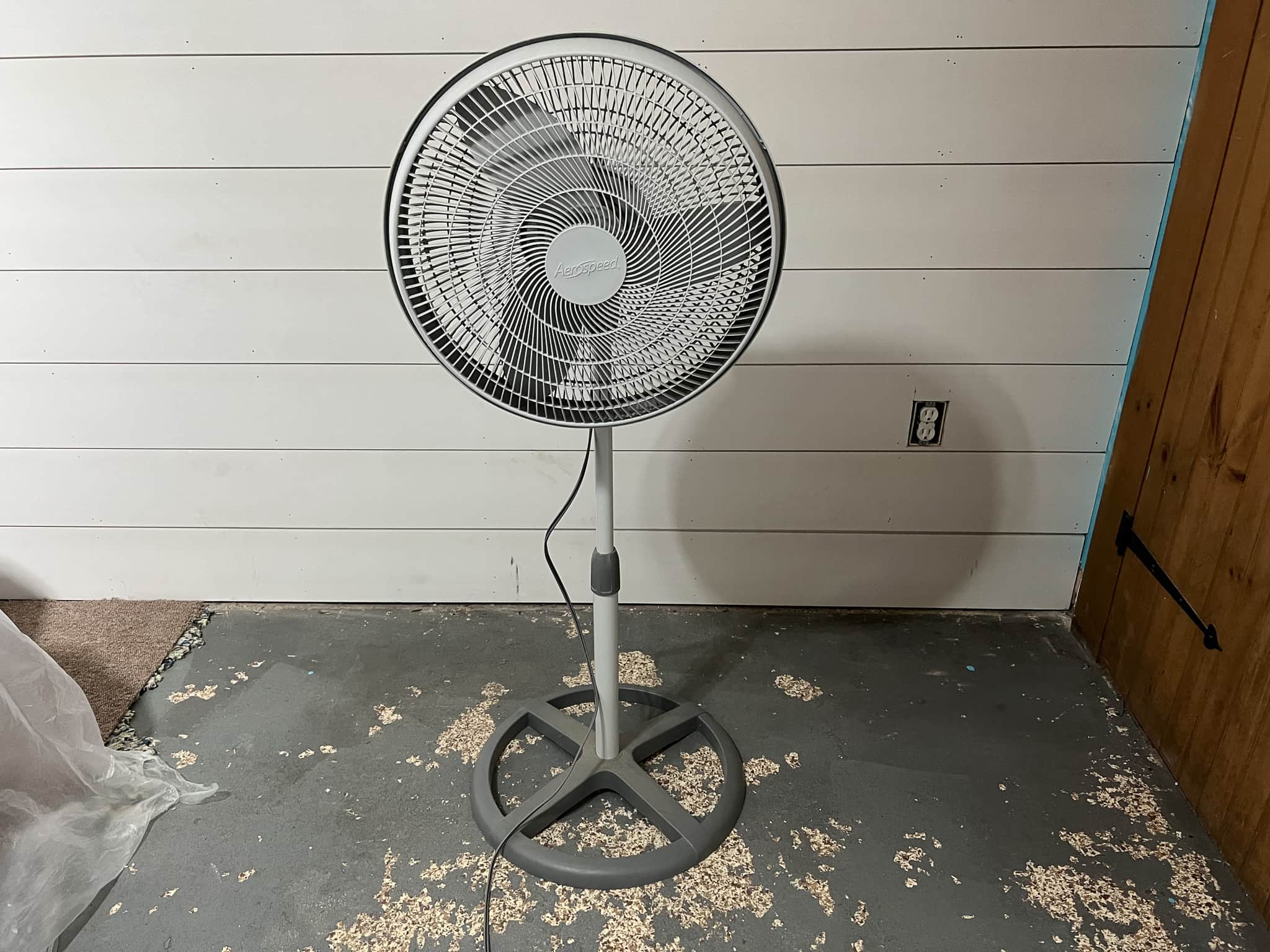 pedestal fan standing