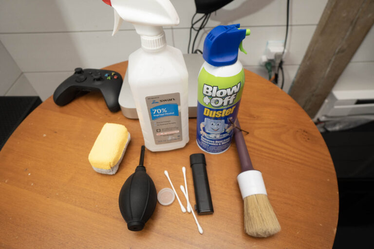 How to Clean iPhone Speaker - Country Diaries