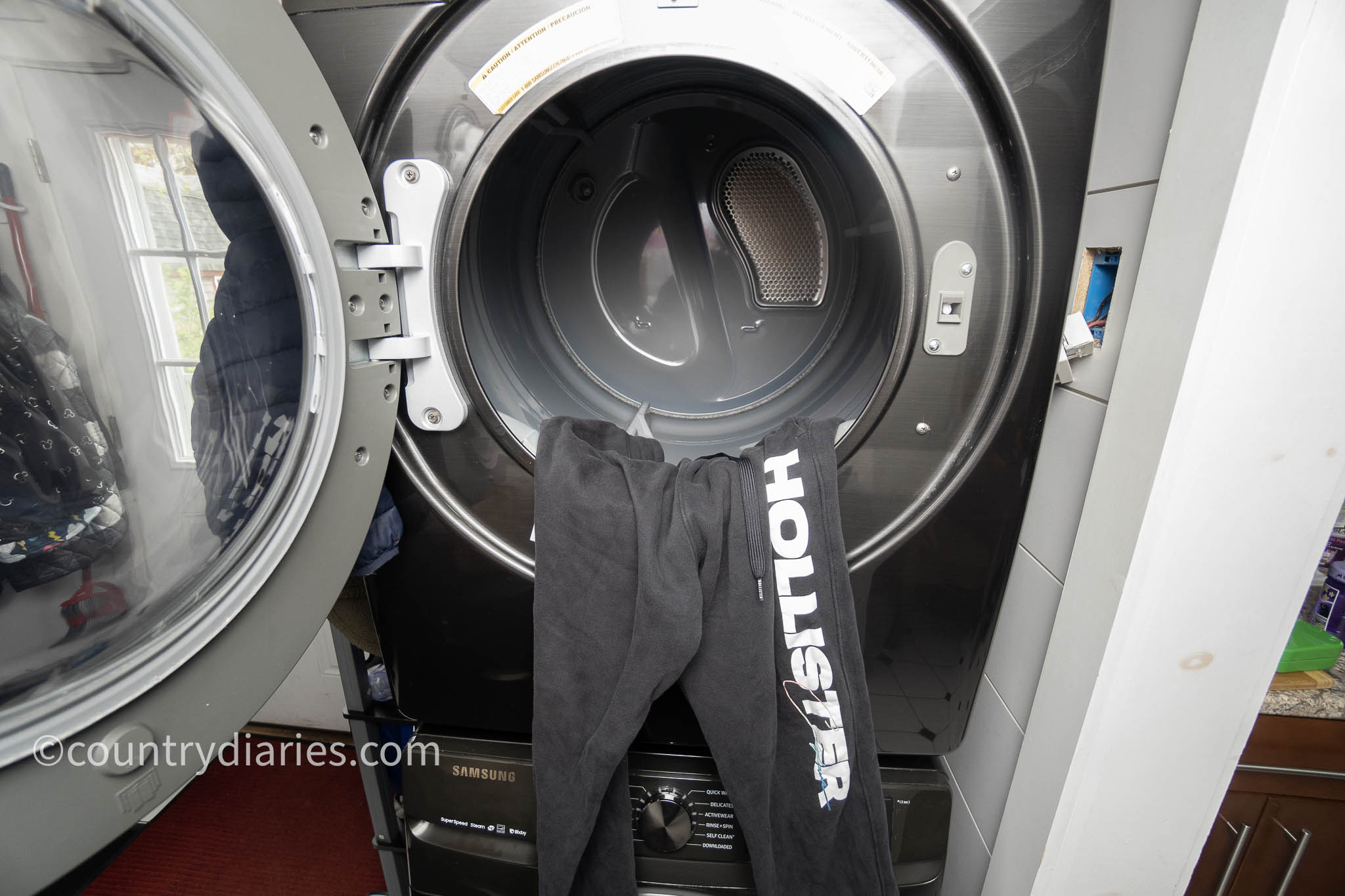 putting hollister sweatpants in dryer